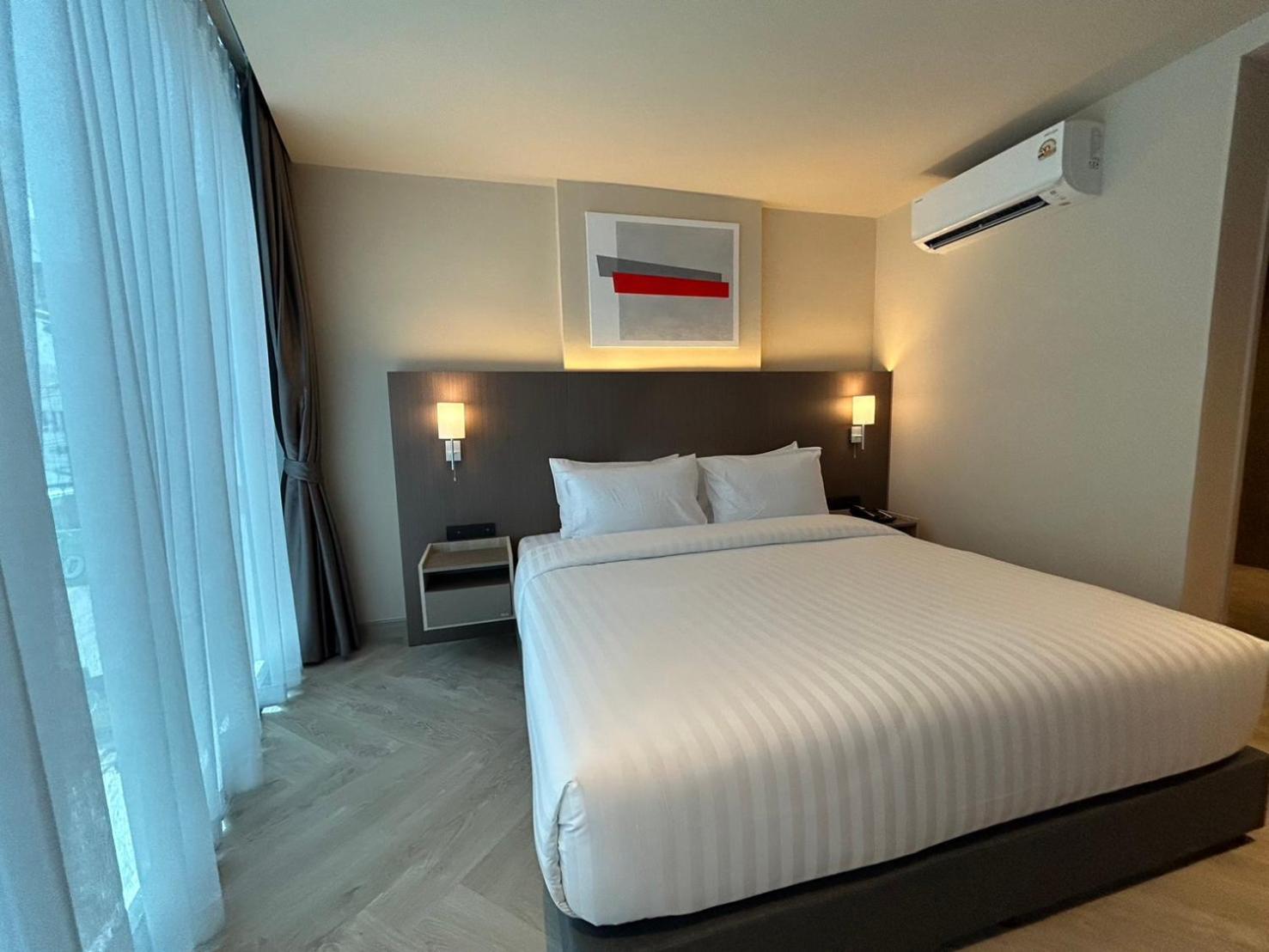 The One Cozy Living Hotel Pattaya Exterior photo