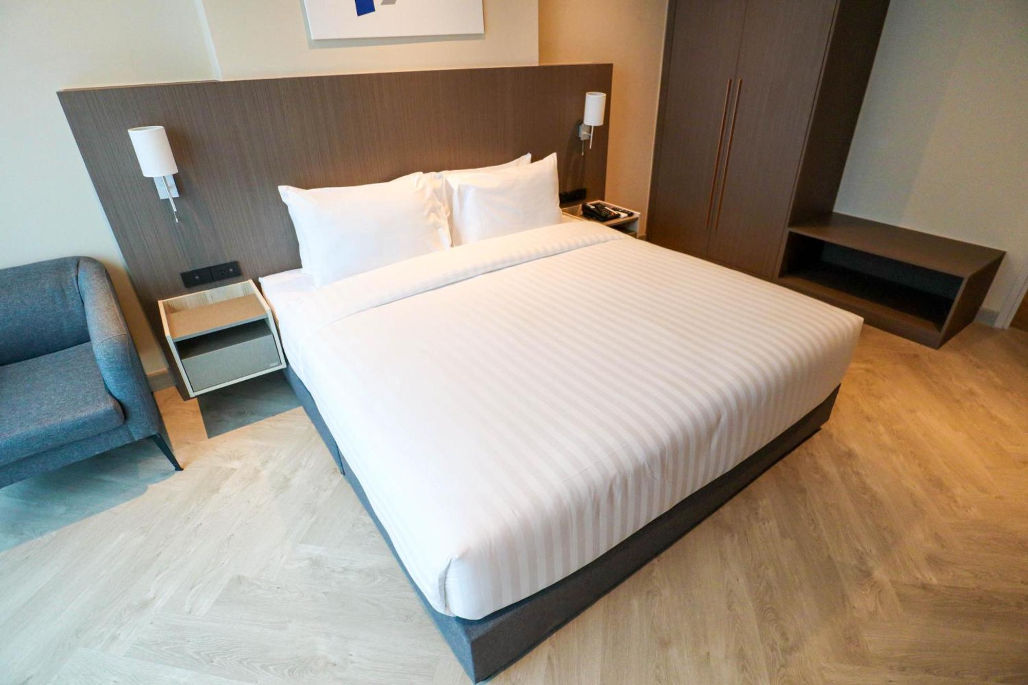 The One Cozy Living Hotel Pattaya Exterior photo