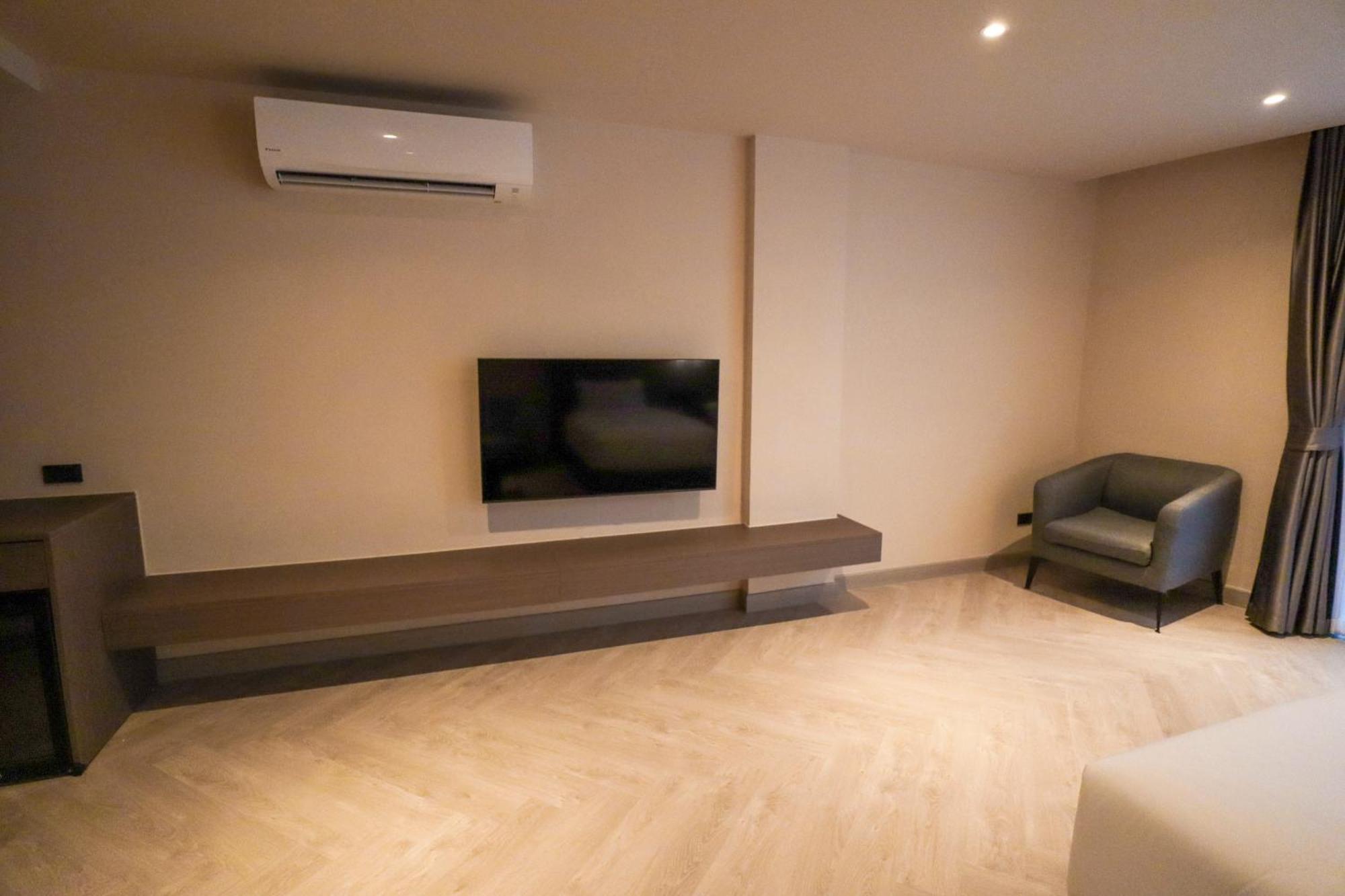 The One Cozy Living Hotel Pattaya Exterior photo